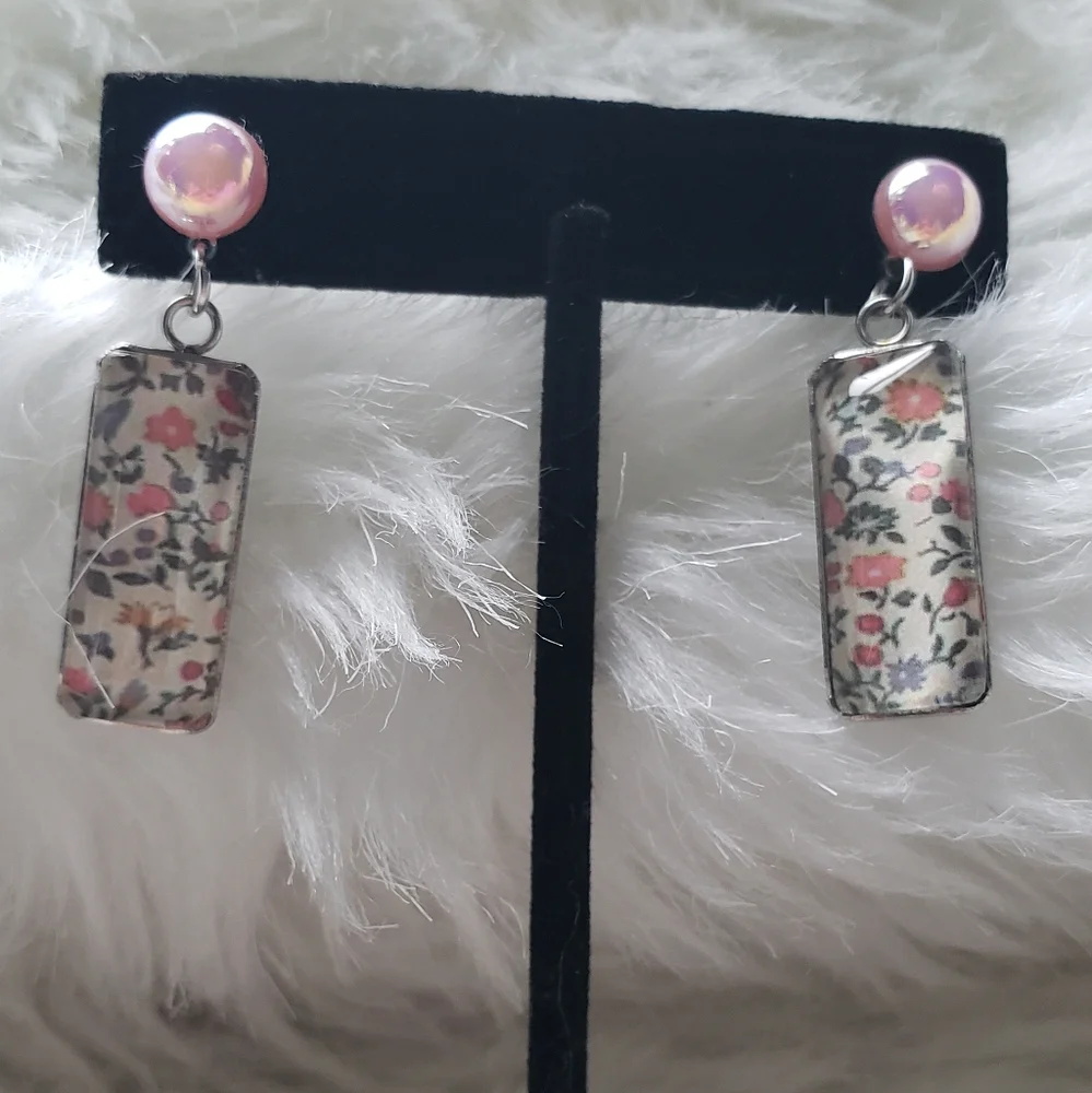 Handmade Pink Pearl Glass Spring Earrings - Picture 4 of 9
